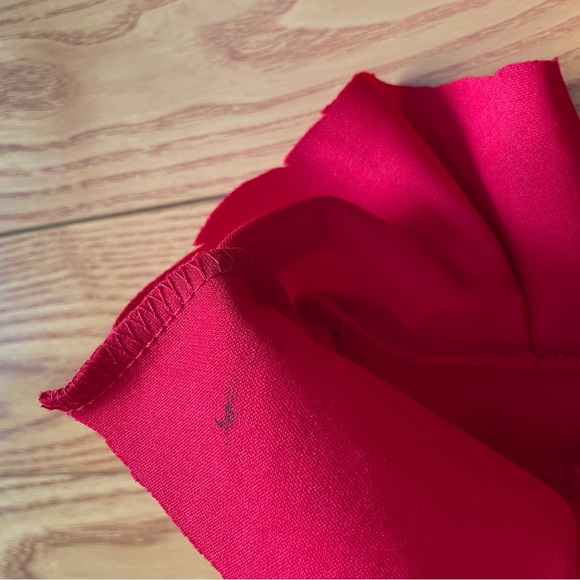 Love J Asymmetrical Ruffle Sleeve Red High-low Tunic - Small - Picture 9 of 9